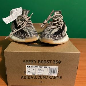 Yeezy Boost 350 v2 Zyon Size US Men 6 (Women 7)